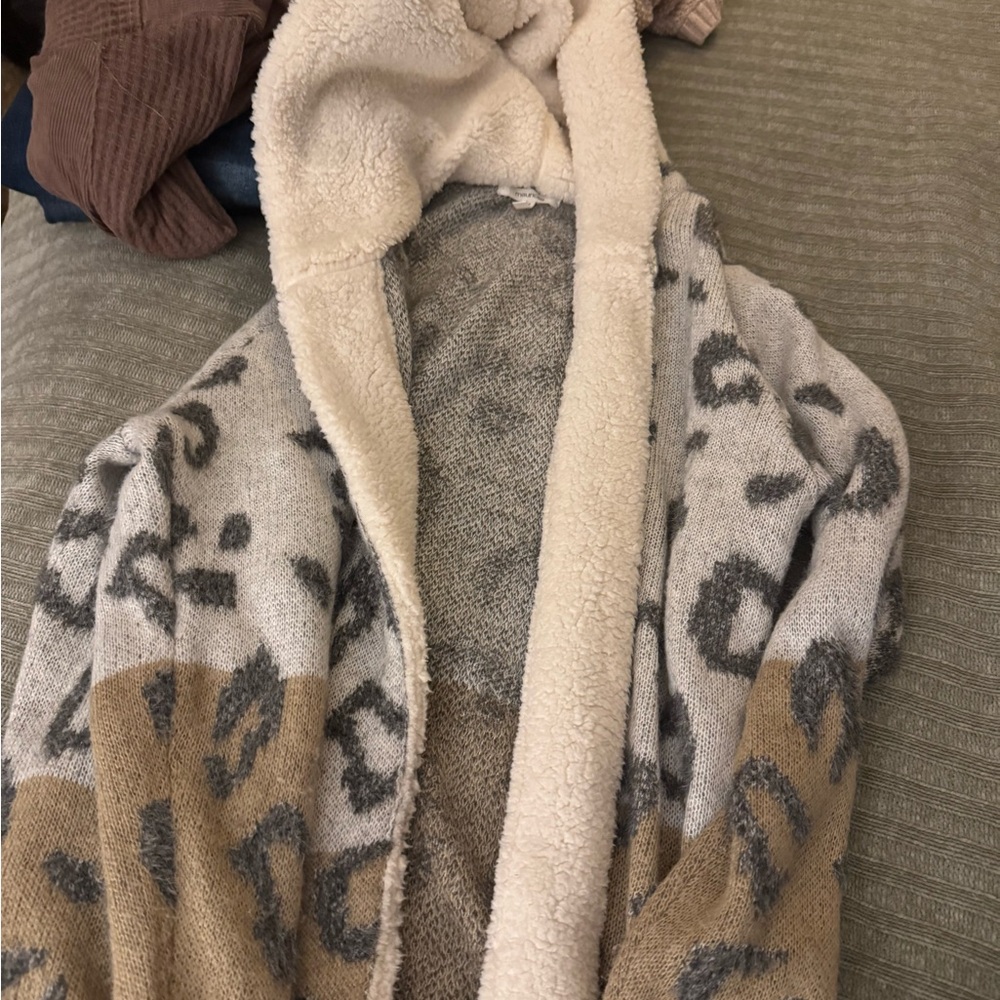 Cozy Leopard Print Sherpa-Lined Cardigan